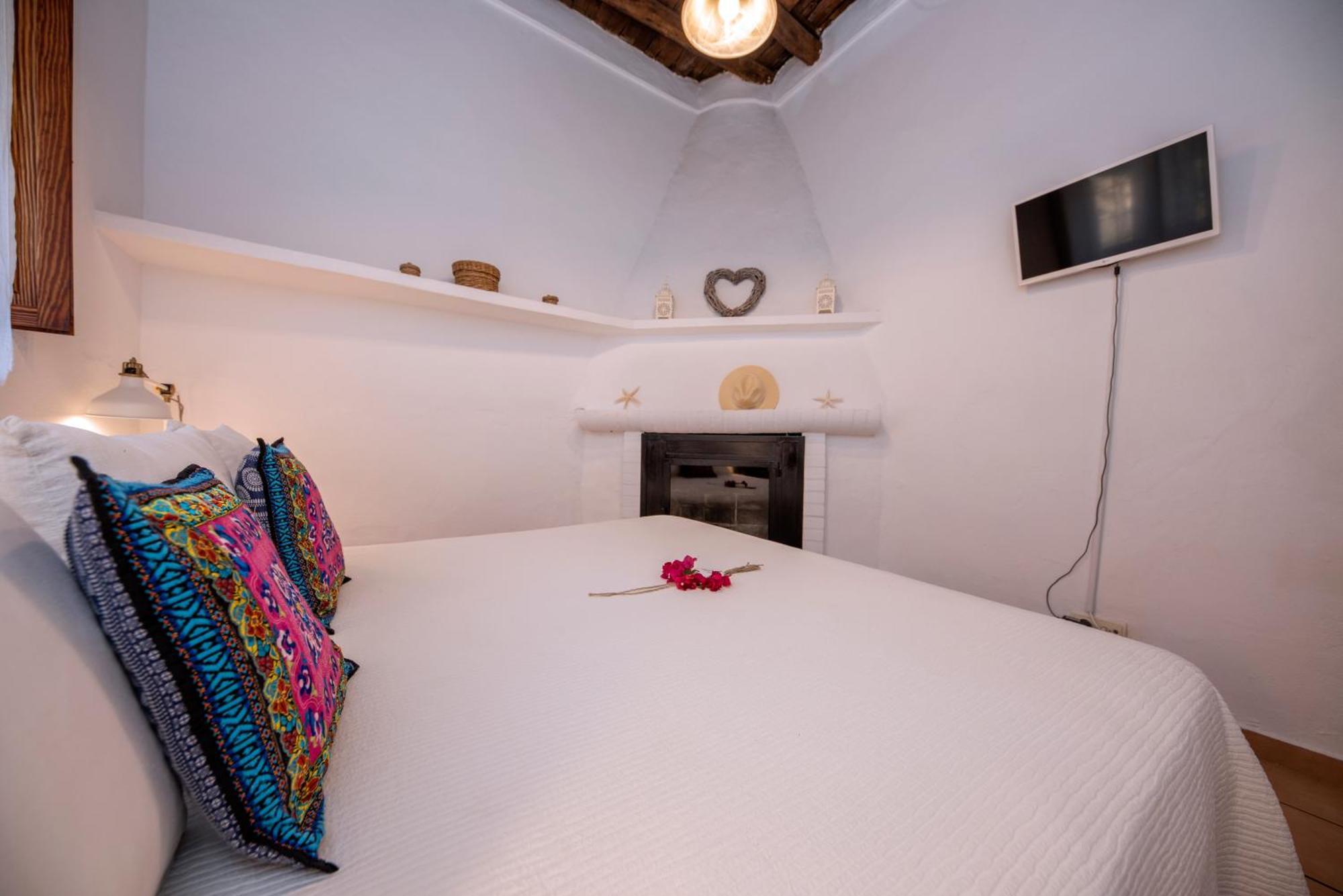 Agroturismo Can Cosmi Prats Santa Gertrudis  Phòng bức ảnh