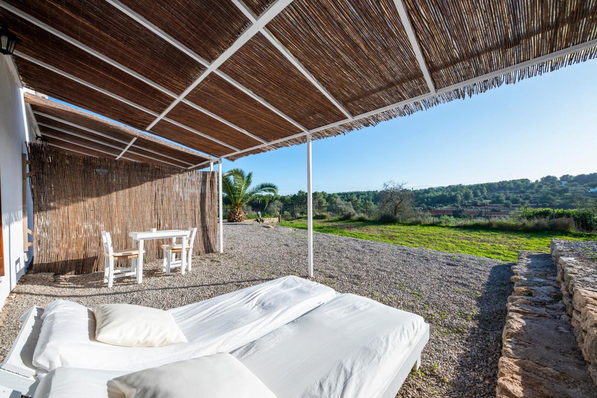 Agroturismo Can Cosmi Prats Santa Gertrudis  Phòng bức ảnh